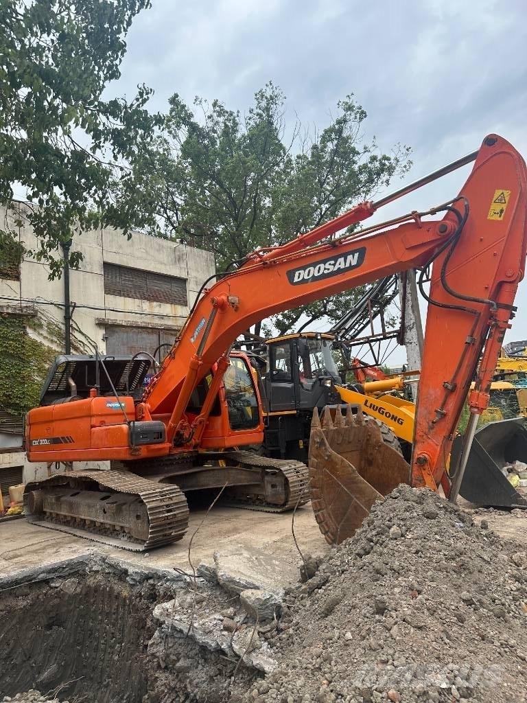 Doosan DX300 Lánctalpas kotrók