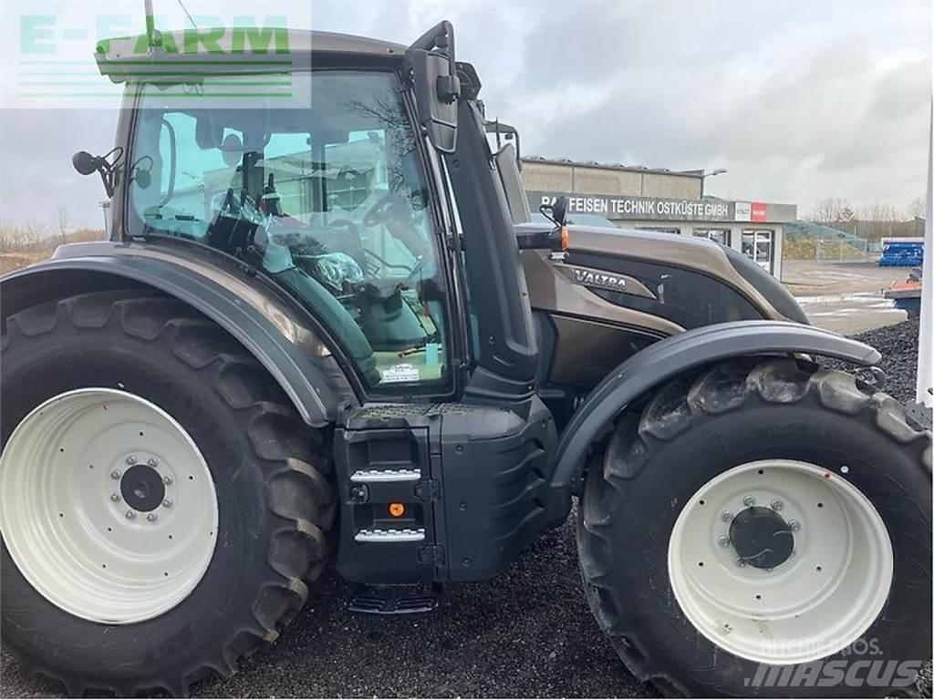 Valtra n175a Traktorok
