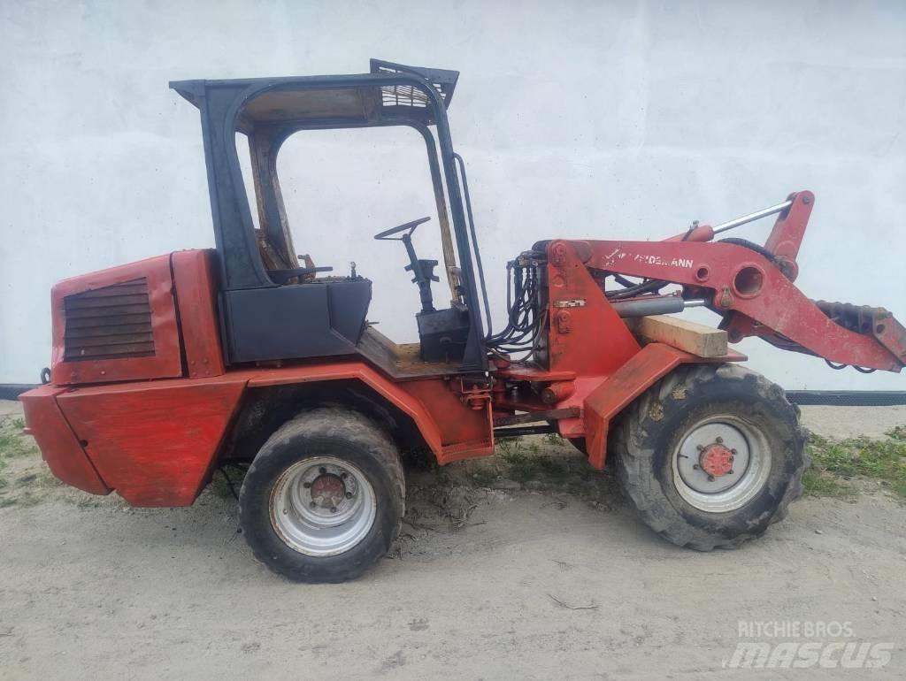 Weidemann 3006 Parts Gumikerekes homlokrakodók