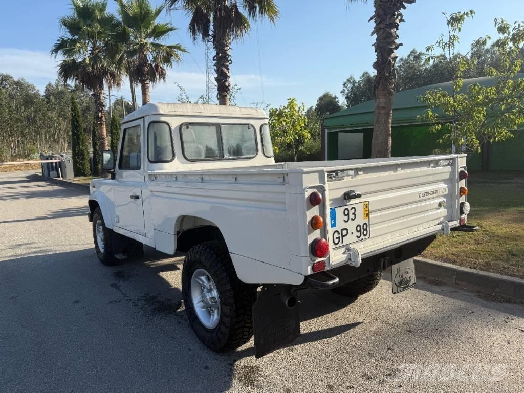 Land Rover Defender Kis teherszállító/Platós kocsi