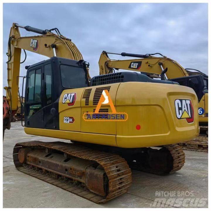 CAT CAT 323GX Lánctalpas kotrók