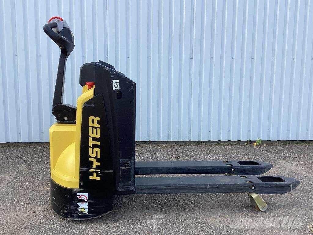 Hyster P2.0 Elektromos gyalogkíséretű targoncák
