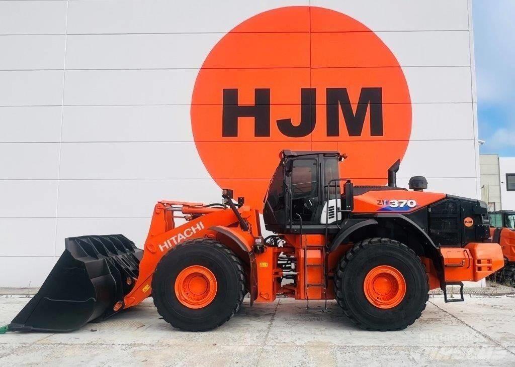 Hitachi ZW 370-6 Gumikerekes homlokrakodók
