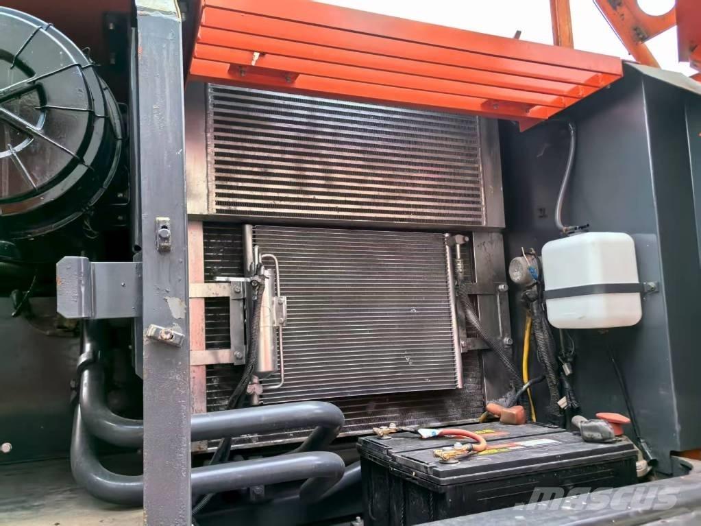 Hitachi ZX 240 HG Lánctalpas kotrók