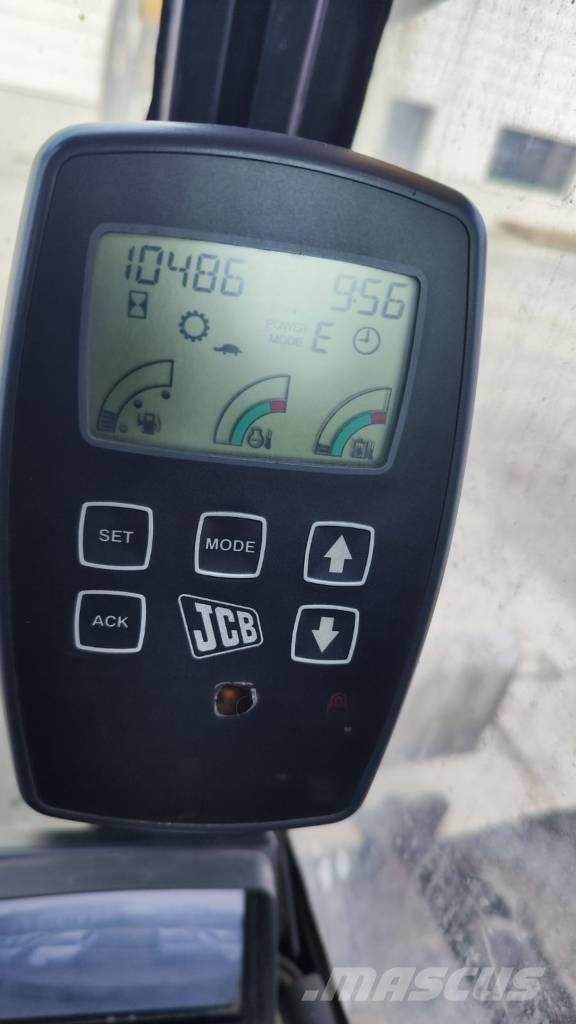 JCB JS 200 W Gumikerekes kotrók