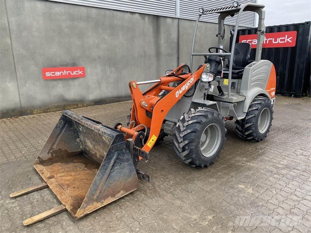 Weycor AR320 Agrar Univerzális rakodók