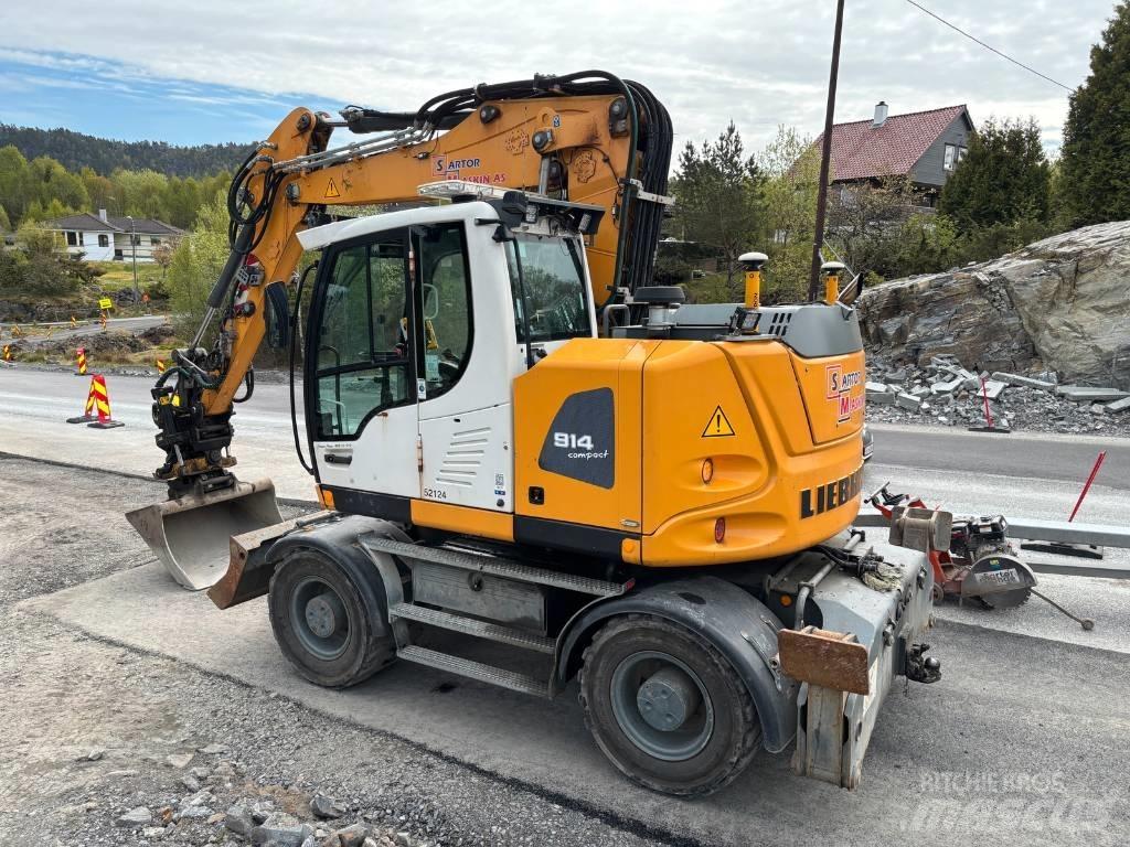 Liebherr A 914 Gumikerekes kotrók