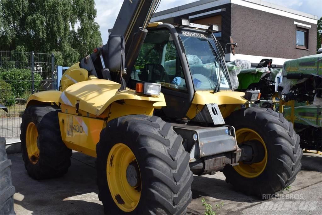 New Holland LM 430 Teleszkópos emelők