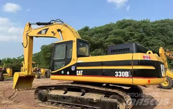 CAT 330BL Lánctalpas kotrók