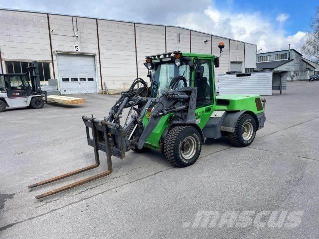 LM Trac 486 Kompakt traktorok
