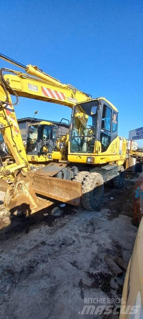 Komatsu PW 160-7 Gumikerekes kotrók