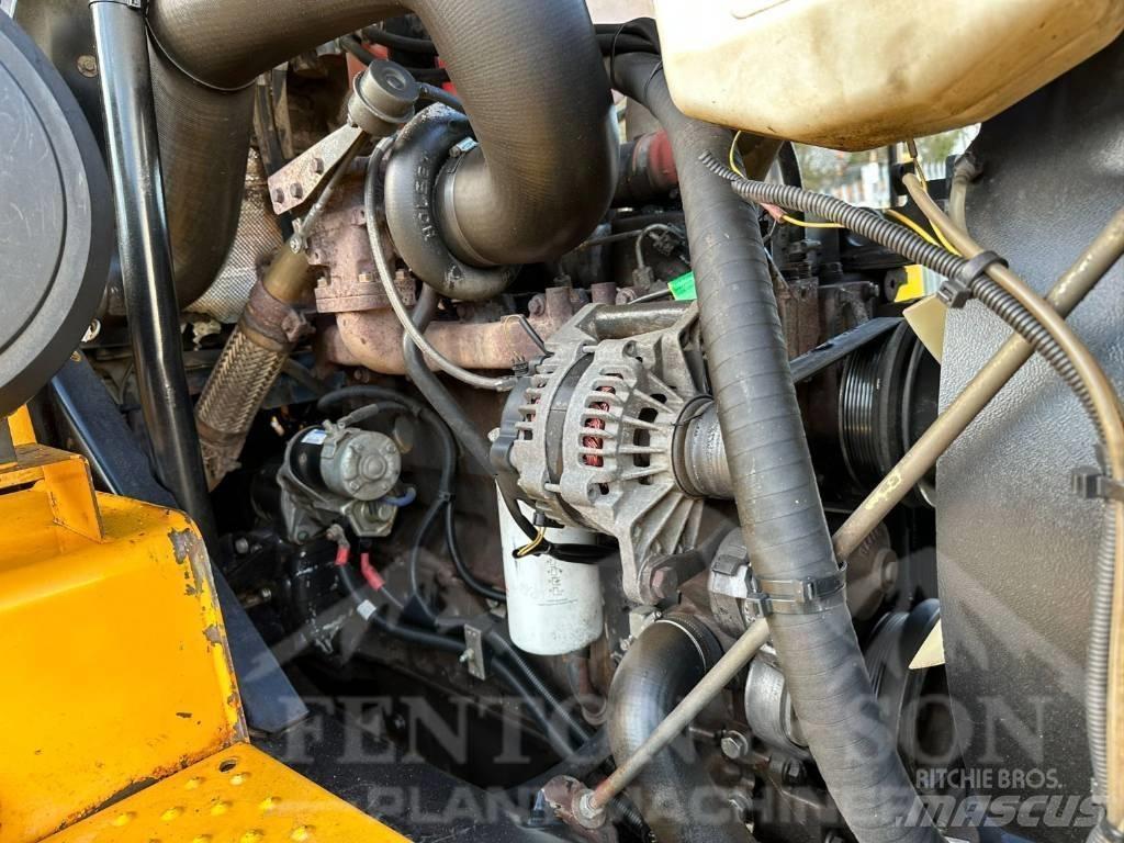 JCB 714 Csuklósdömperek
