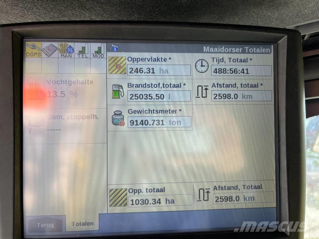 New Holland CR 8.90 Kombájnok