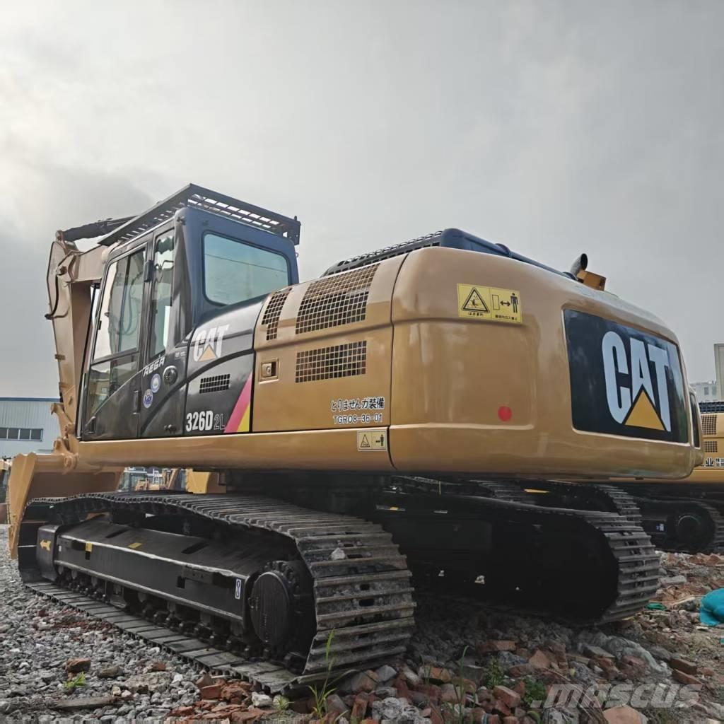 CAT 326DL Lánctalpas kotrók