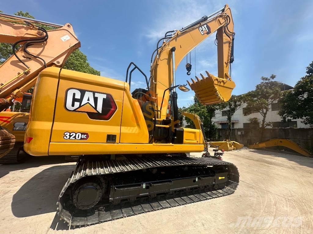 CAT 320GC Lánctalpas kotrók