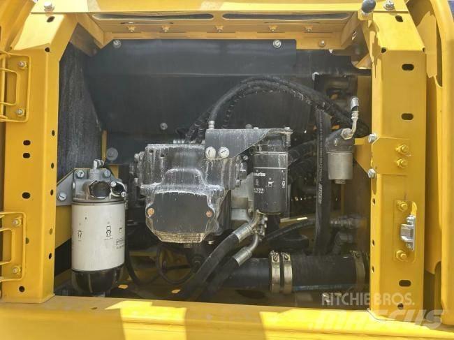 Komatsu PC 240-8 Lánctalpas kotrók