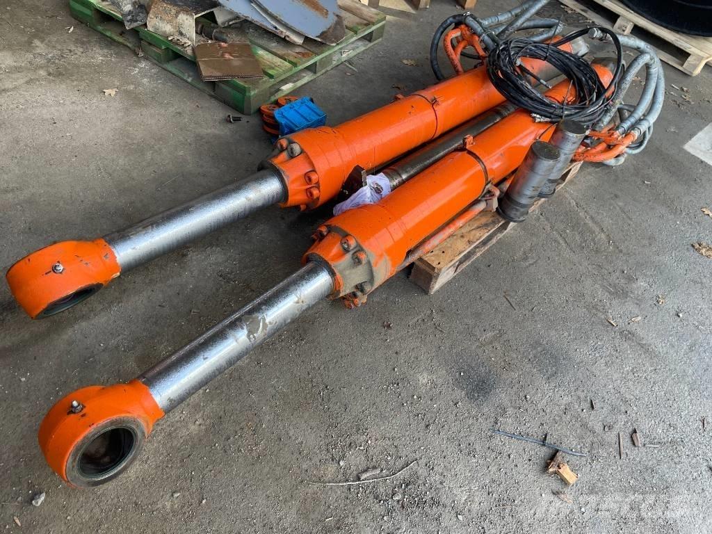 Hitachi ZX490LCH-6 Lánctalpas kotrók