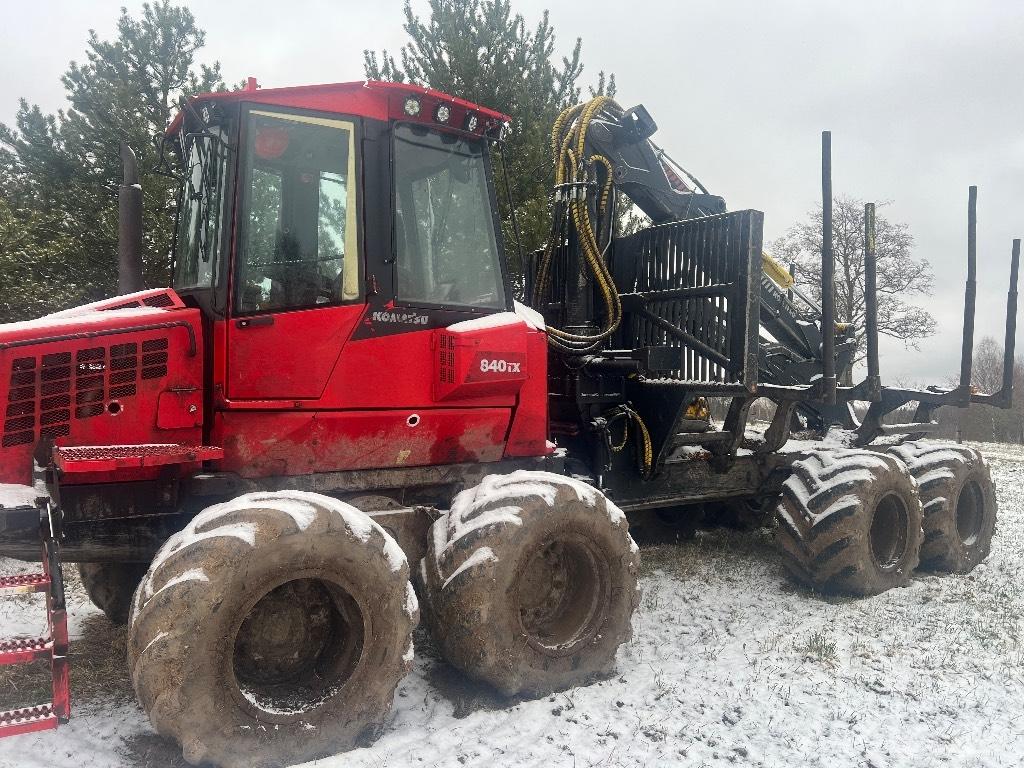 Komatsu 840 TX Kihordók