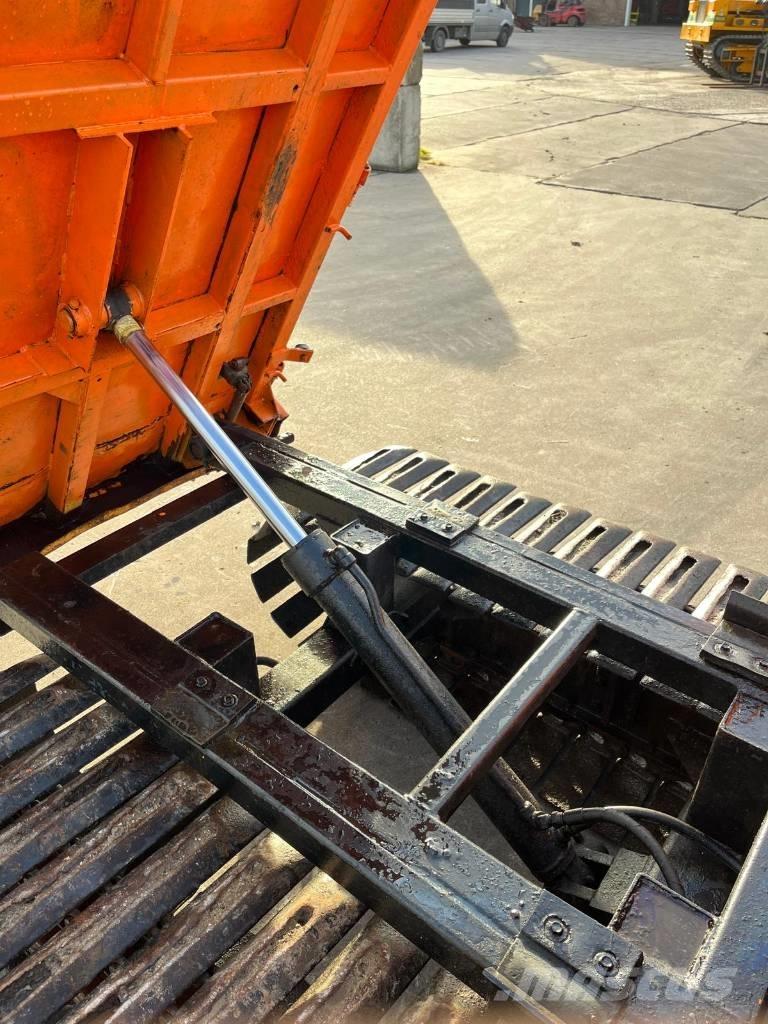 Kubota RC 30 Lánctalpas dömperek