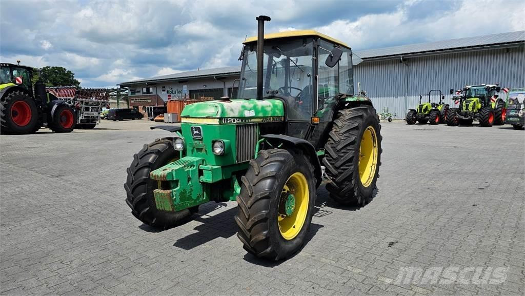 John Deere 2040A Traktorok