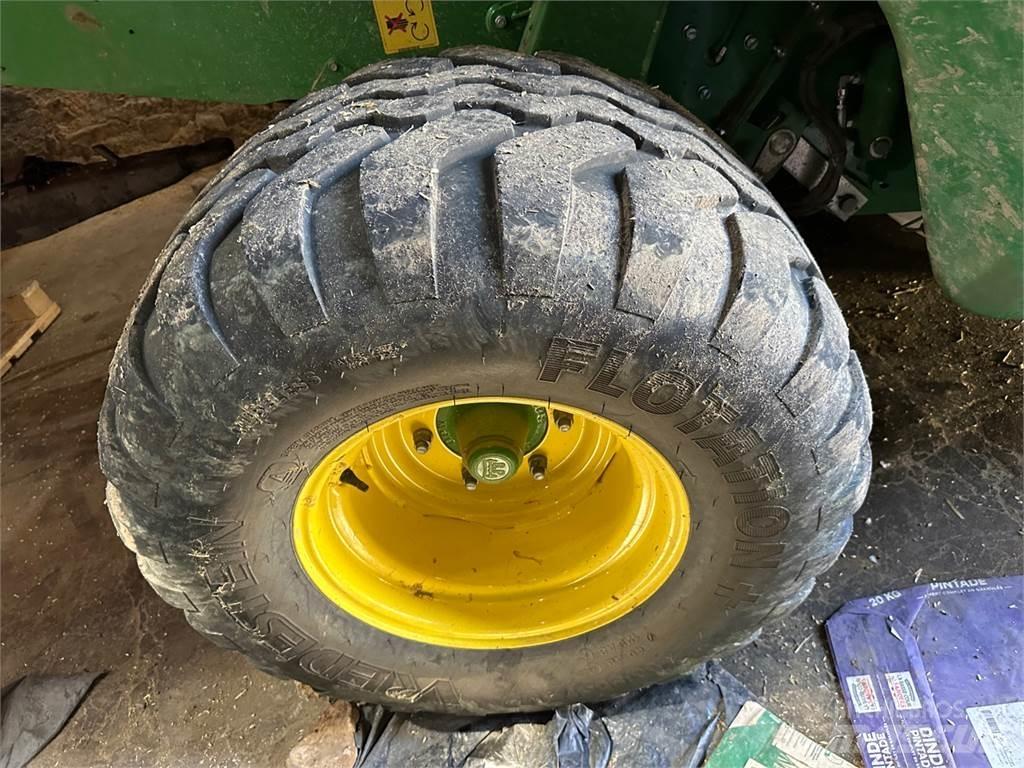 John Deere V461M Körbálázók