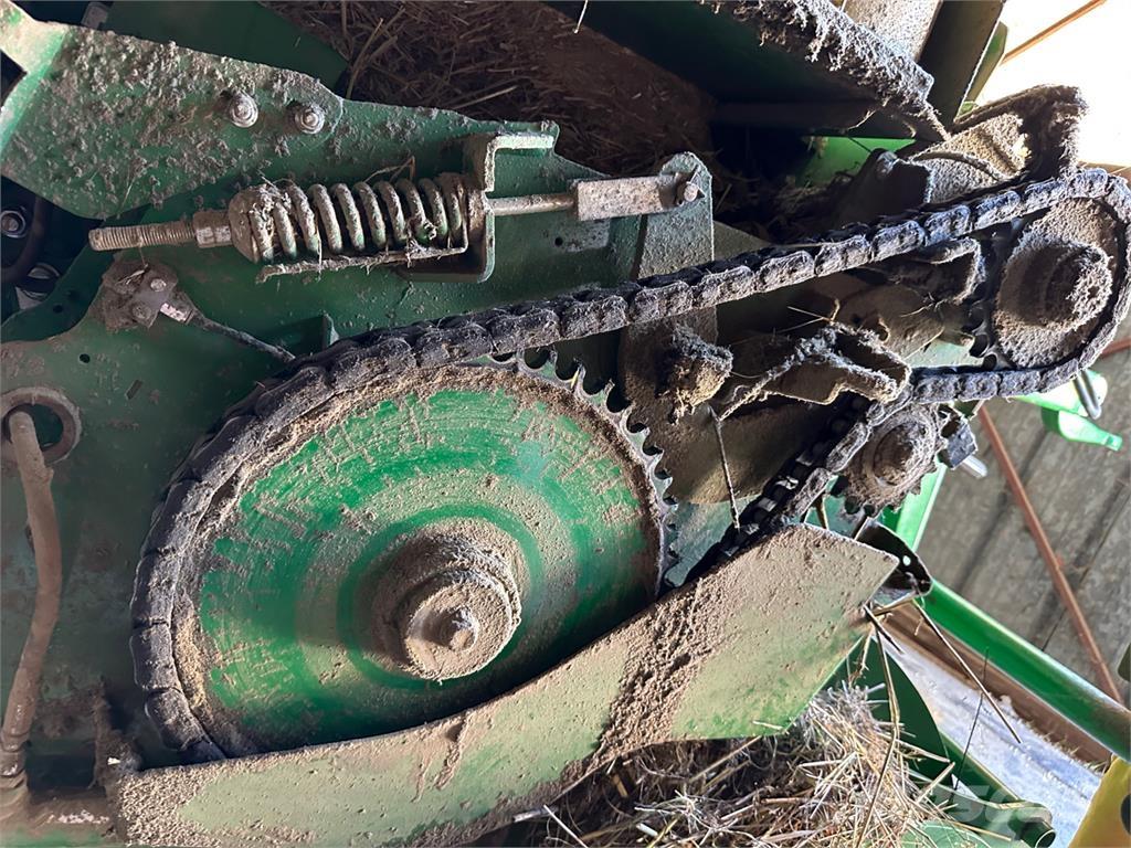 John Deere V461M Körbálázók