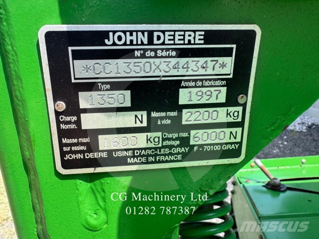 John Deere 1350 Öntöző Kaszák