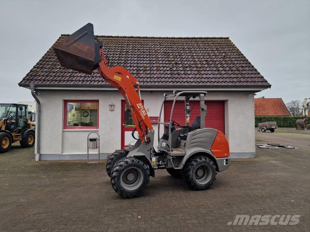 Atlas AR 40 Gumikerekes homlokrakodók