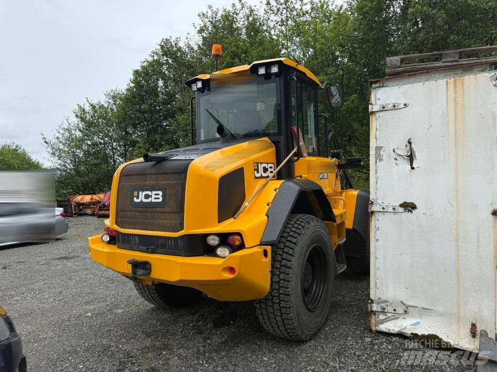 JCB 413K Gumikerekes homlokrakodók