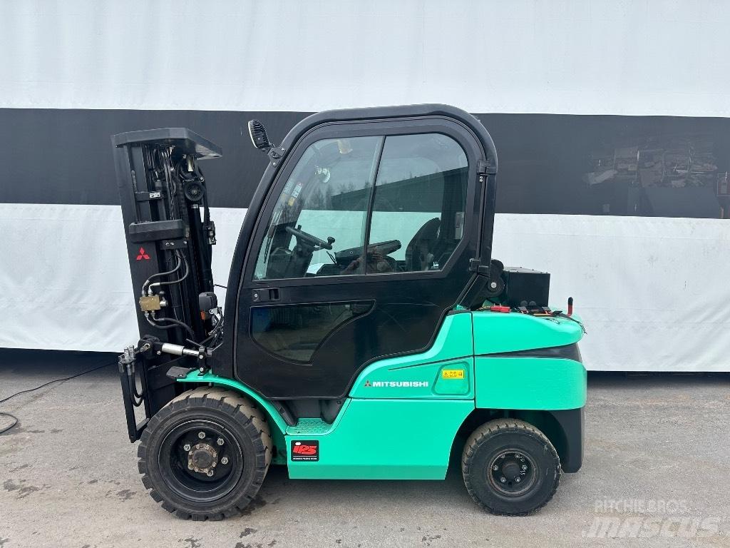 Mitsubishi FD 35 N Dízel targoncák