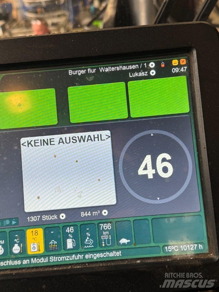 John Deere 1270 G Betakarítók