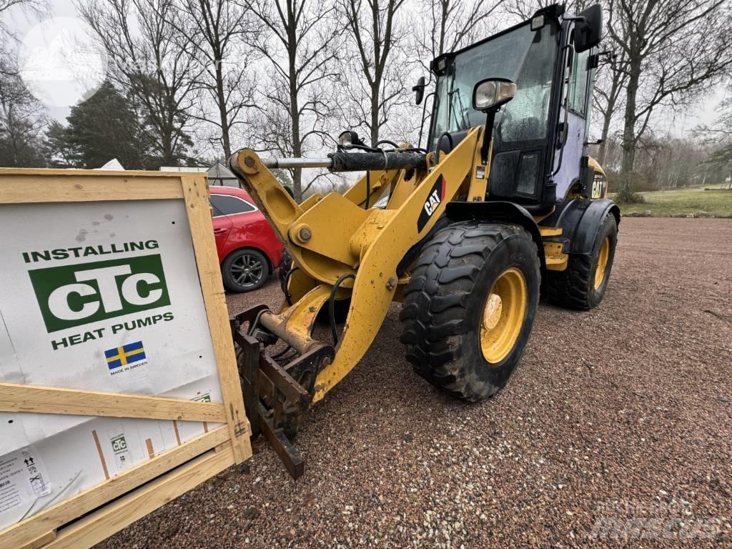 CAT 908 H Gumikerekes homlokrakodók