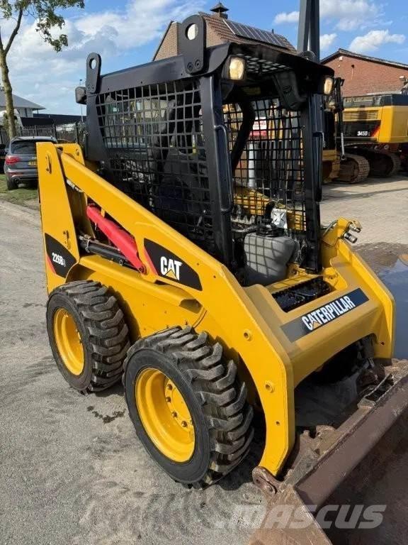CAT 216B3 Kompaktrakodók