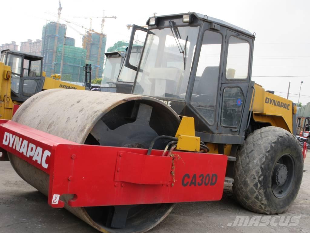 Dynapac CA 30 D Egydobos hengerek