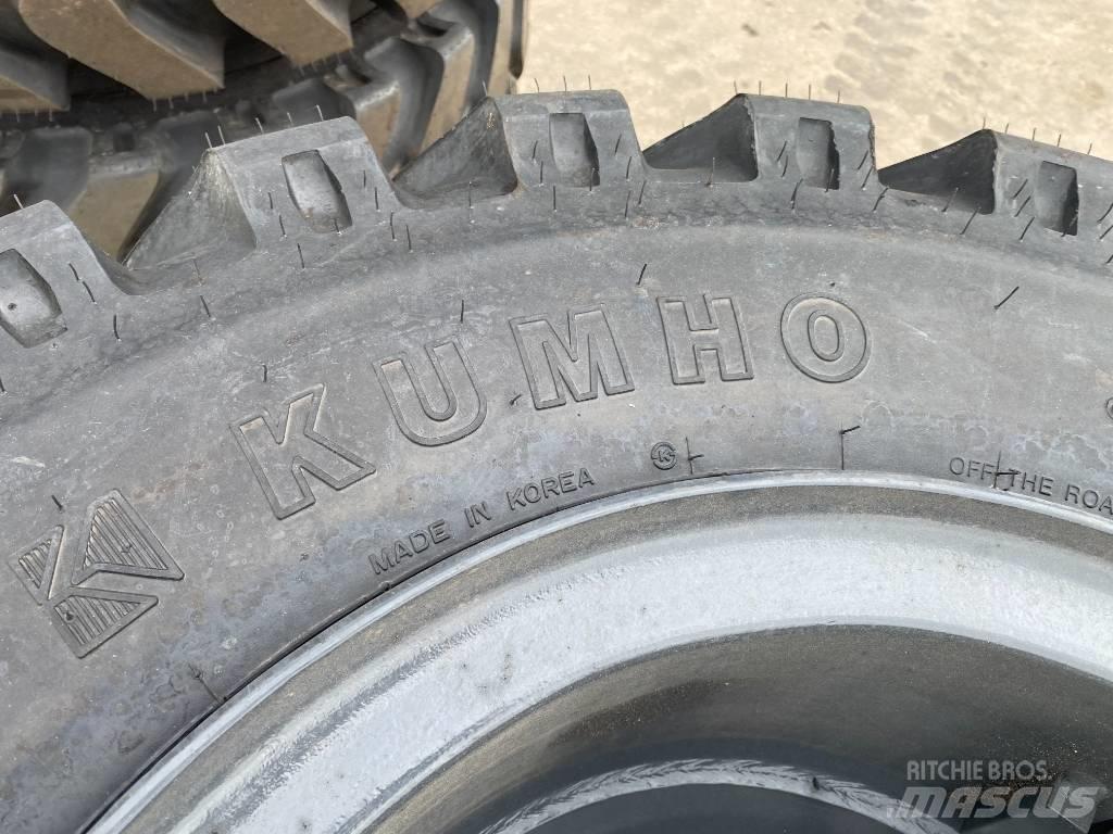 Kumho 10,00-20 Gumiabroncsok, kerekek és felnik