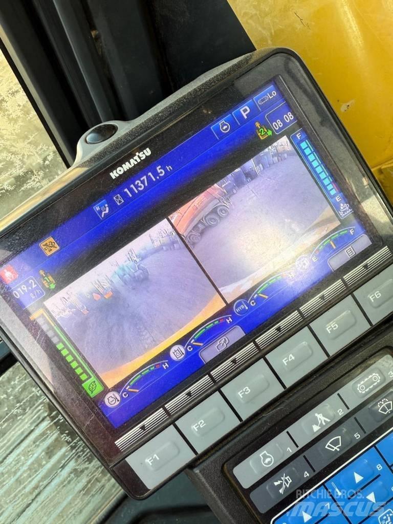 Komatsu HB 365 Lánctalpas kotrók