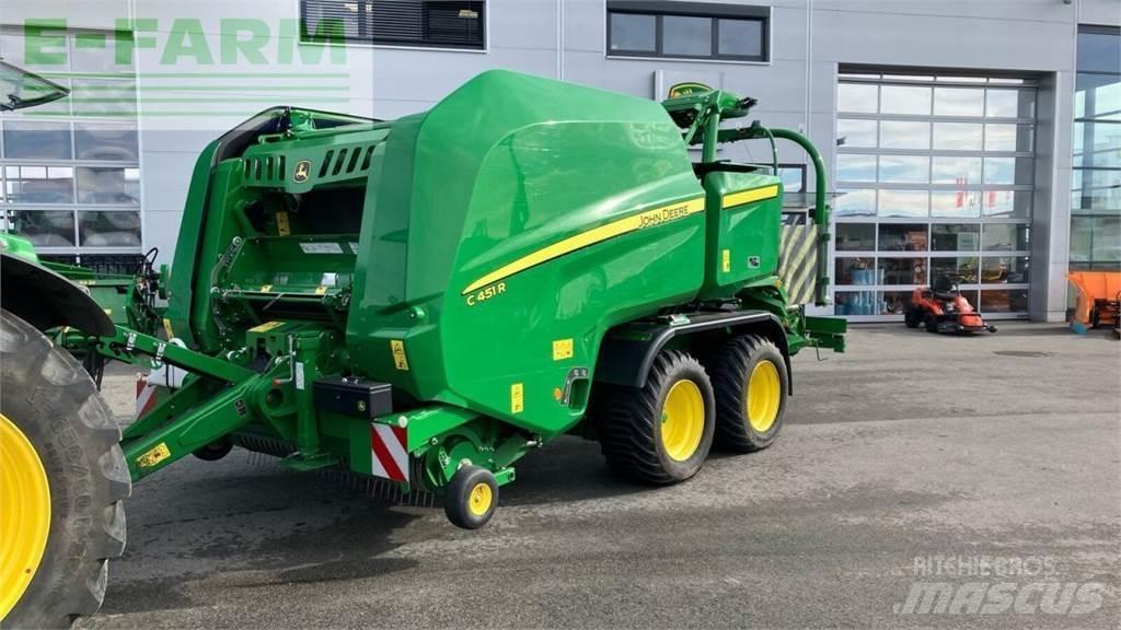 John Deere c451r Szögletes bálázók