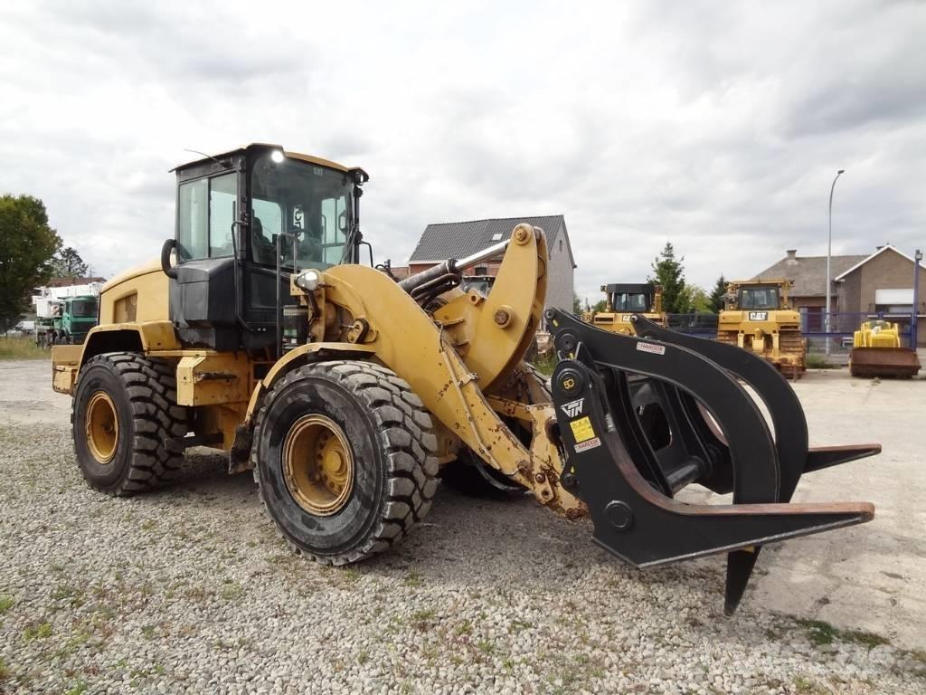 CAT 938 M Gumikerekes homlokrakodók
