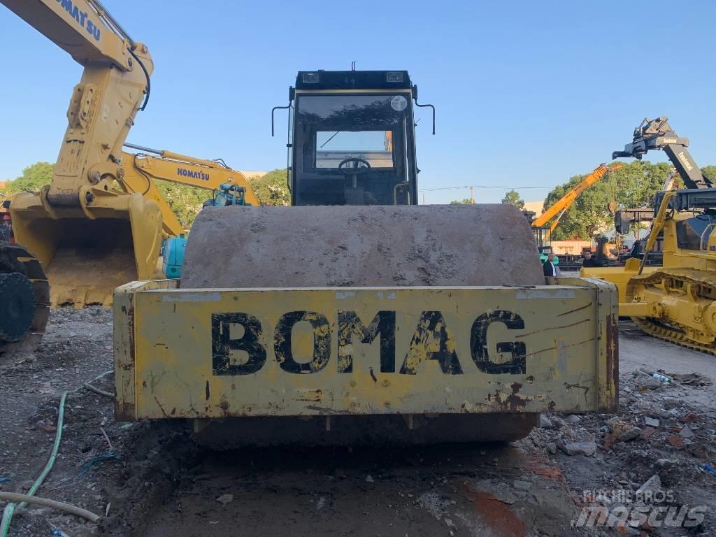 Bomag BW 225 D-3 Ikerdobos hengerek
