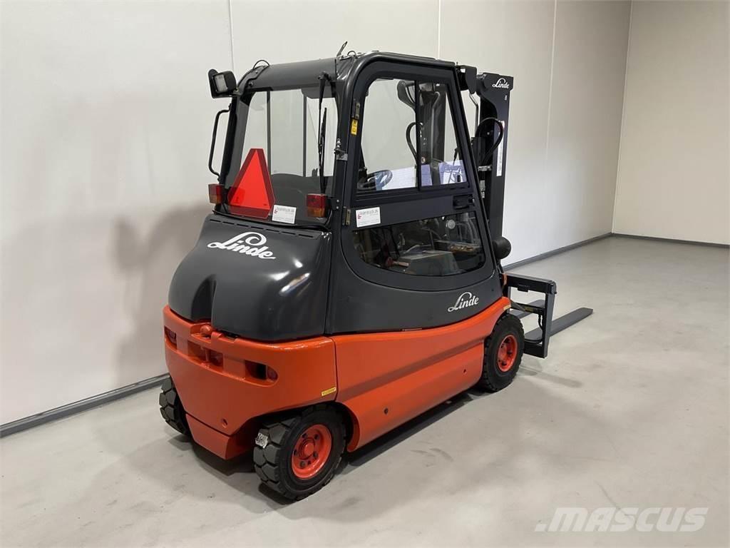Linde E25P - 02 Elektromos targoncák