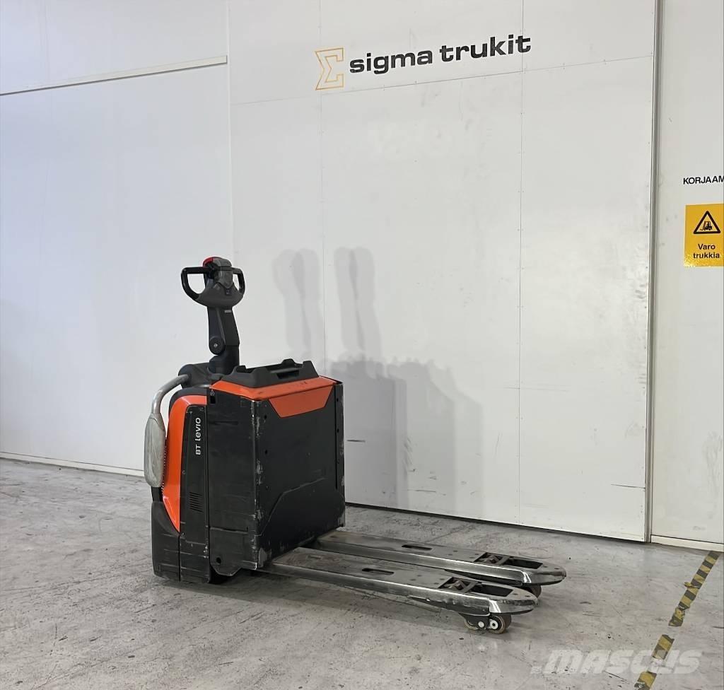 Toyota BT LPE 200 Vezetőállásos alacsony emelőkocsi