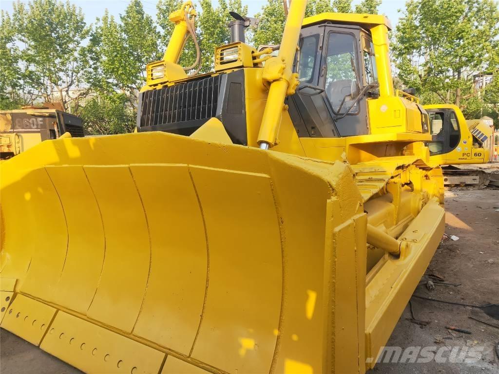 Komatsu D155AX-5 lánctalpas dózerek