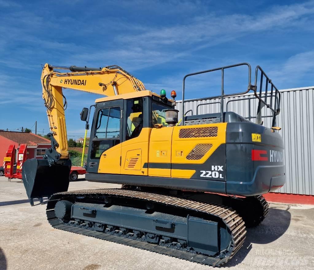 Hyundai HX 220 L Lánctalpas kotrók