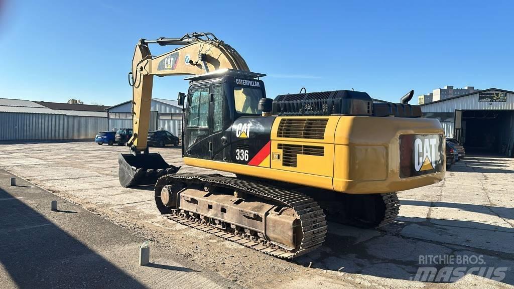 CAT 336 Lánctalpas kotrók
