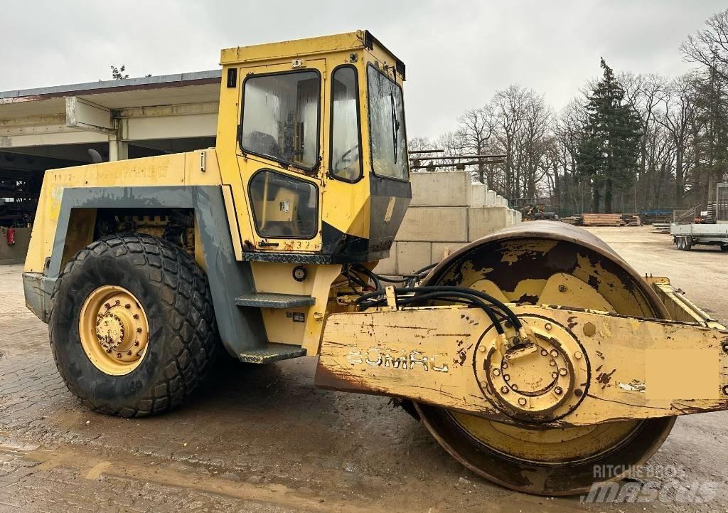 Bomag BW 213 D Egydobos hengerek