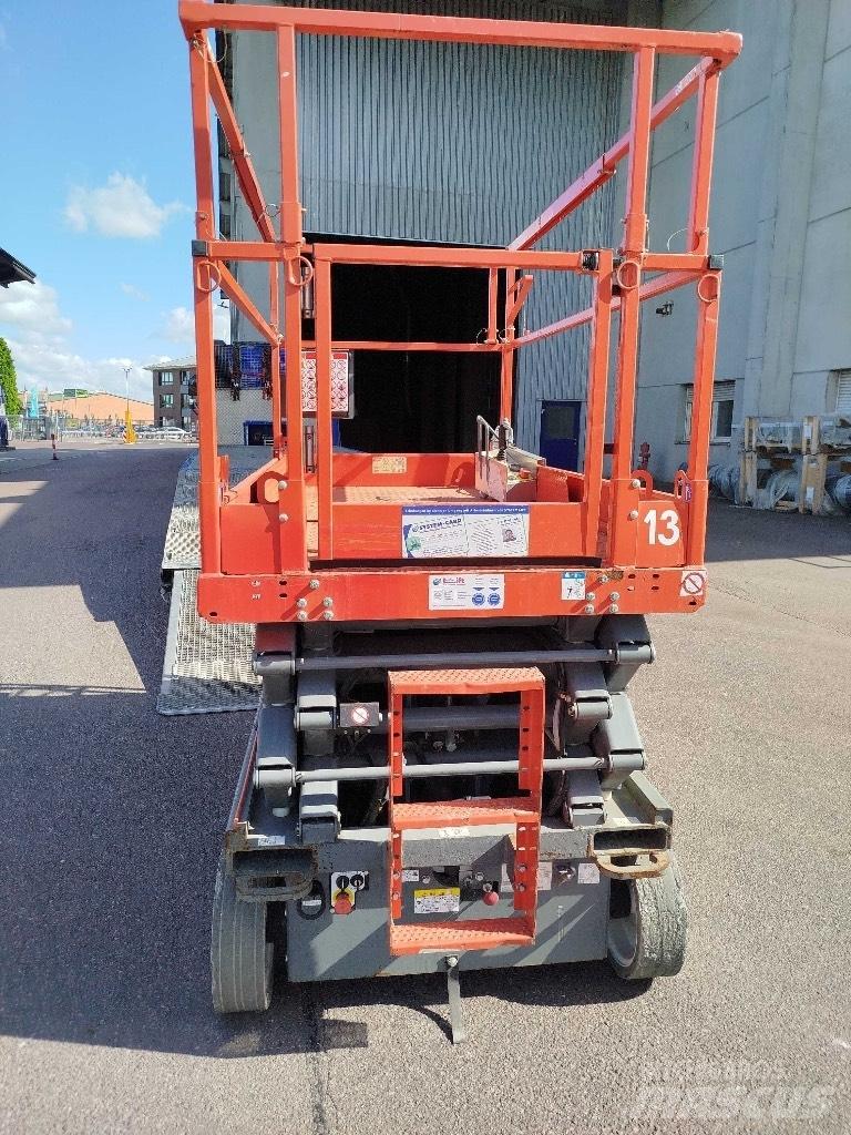 SkyJack SJ 4626 Ollós emelők
