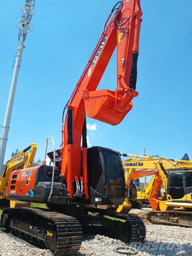 Hitachi ZX 200 Lánctalpas kotrók