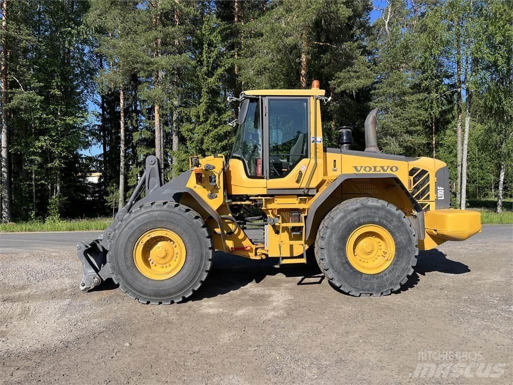 Volvo L 110 F Gumikerekes homlokrakodók