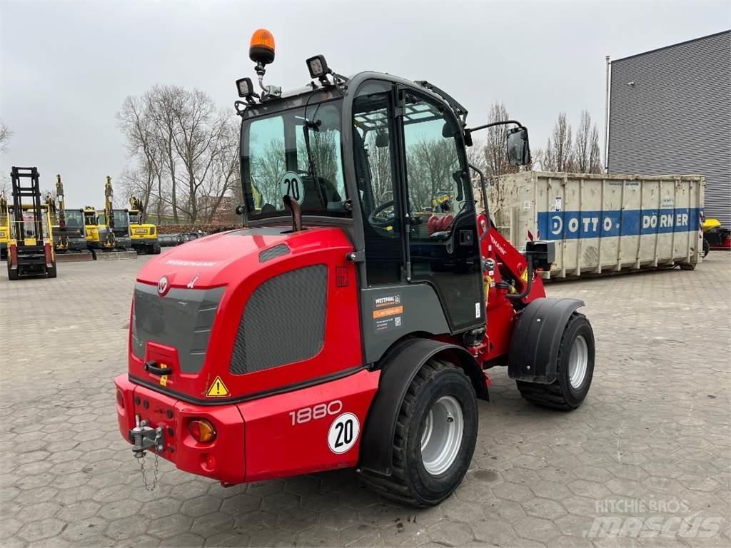 Weidemann WM1880 Gumikerekes homlokrakodók
