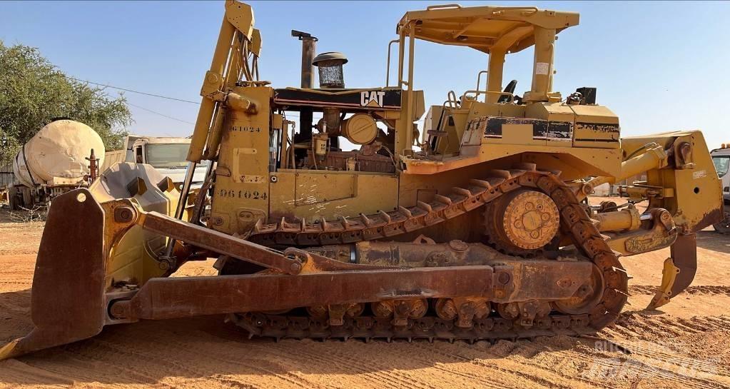 CAT D8R lánctalpas dózerek